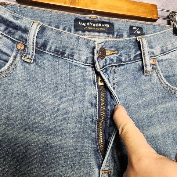 Lucky Brand 410 Athletic Slim Jeans Mens 38x30 Denim Stretch Candiani Casual - Picture 9 of 16